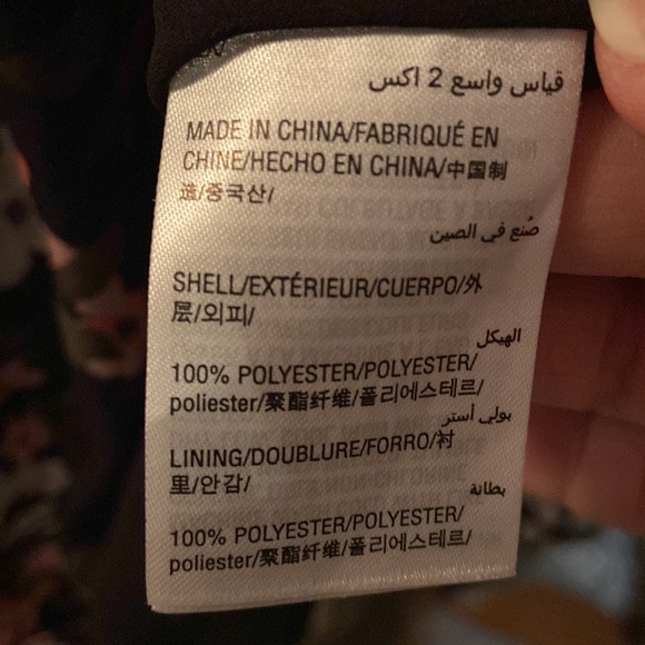 2x NWT INC beautiful black floral blouse with sheer ballon sleeves - Picture 9 of 9